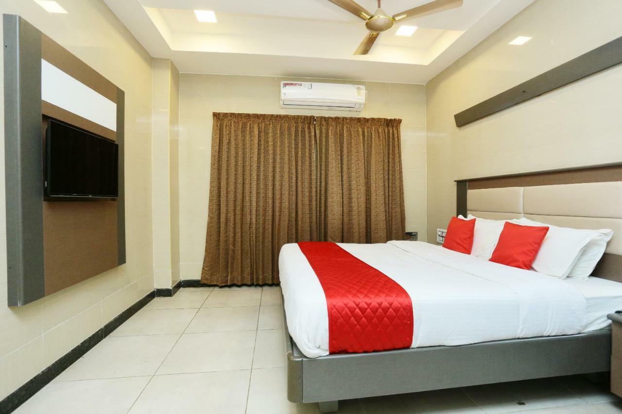 Oyo 18808 Hotel Rsn International Rameswaram Bagian luar foto